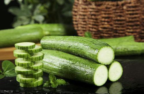 吃瓜消暑的视频,跟着吃瓜视频一起清凉一夏