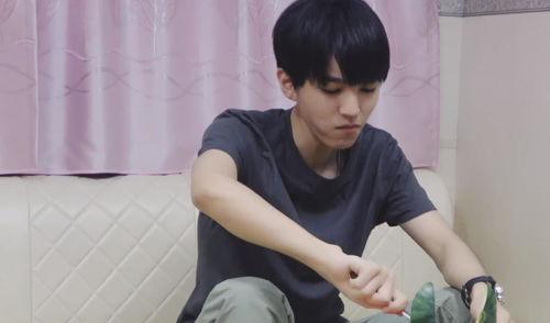 王俊凯吃瓜比赛,娱乐圈风云再起，谁能笑到最后？